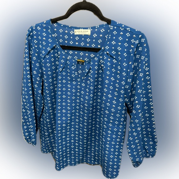 Jon & Anna Tops - Jon & Ana Contemporary women’s blouse size L with pleating around the collar